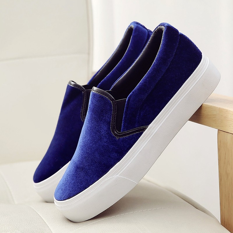sneakers with platform soles
